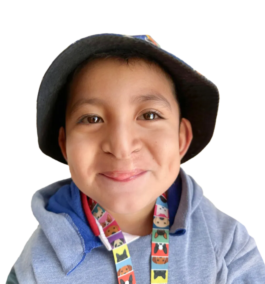Niño sonriente atendido por la Fundación LPH México